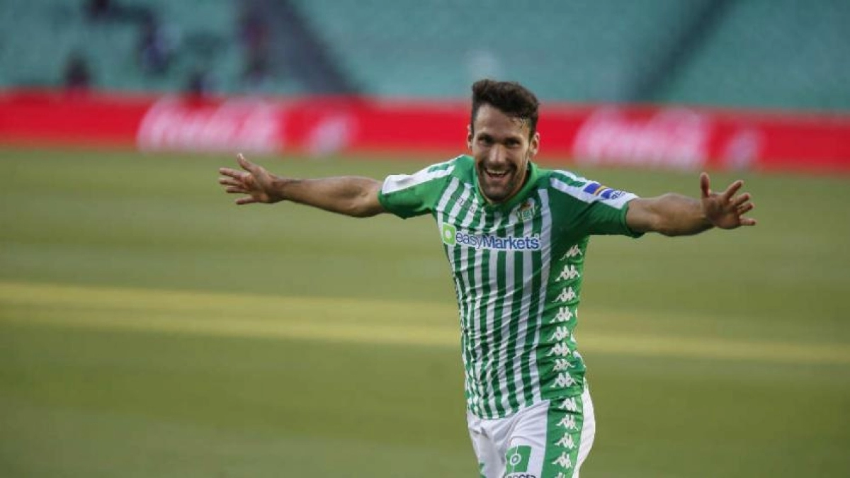 Pedraza prolongará su estancia en el Real Betis. Foto: Cope