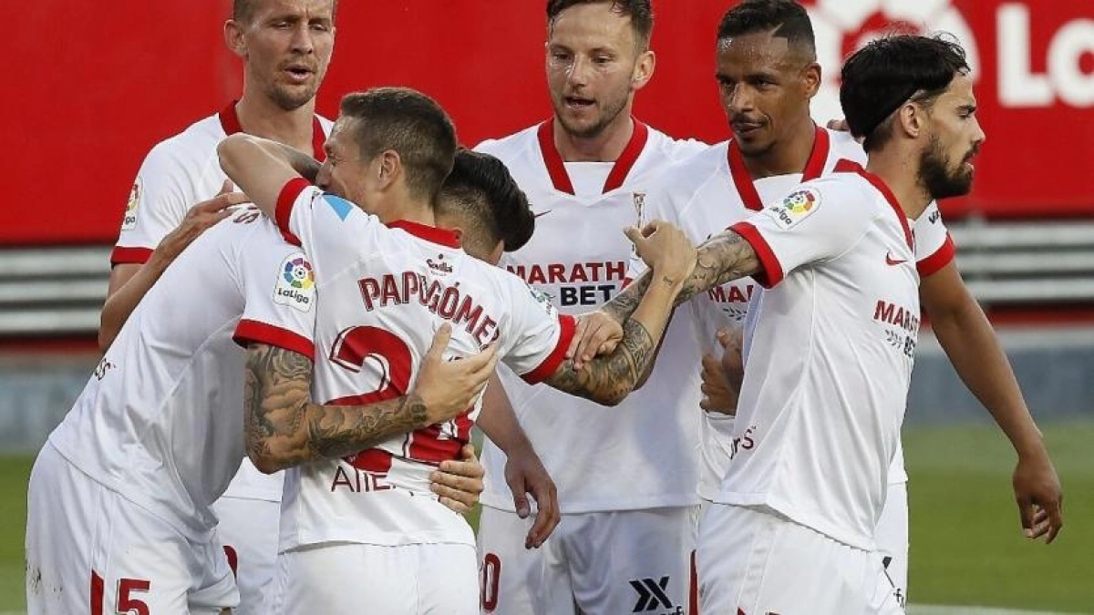 Las primeras tres bajas del Sevilla para la próxima temporada