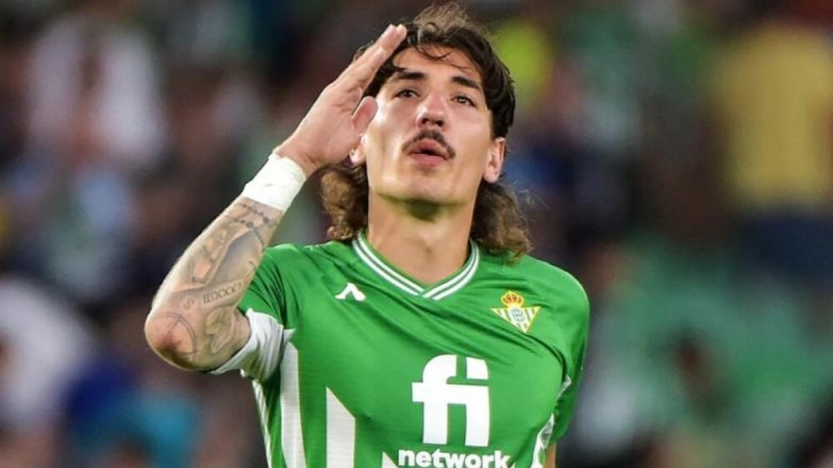 Bellerín, muy cerca de rescindir su contrato para volver al Betis - Foto: Futboom