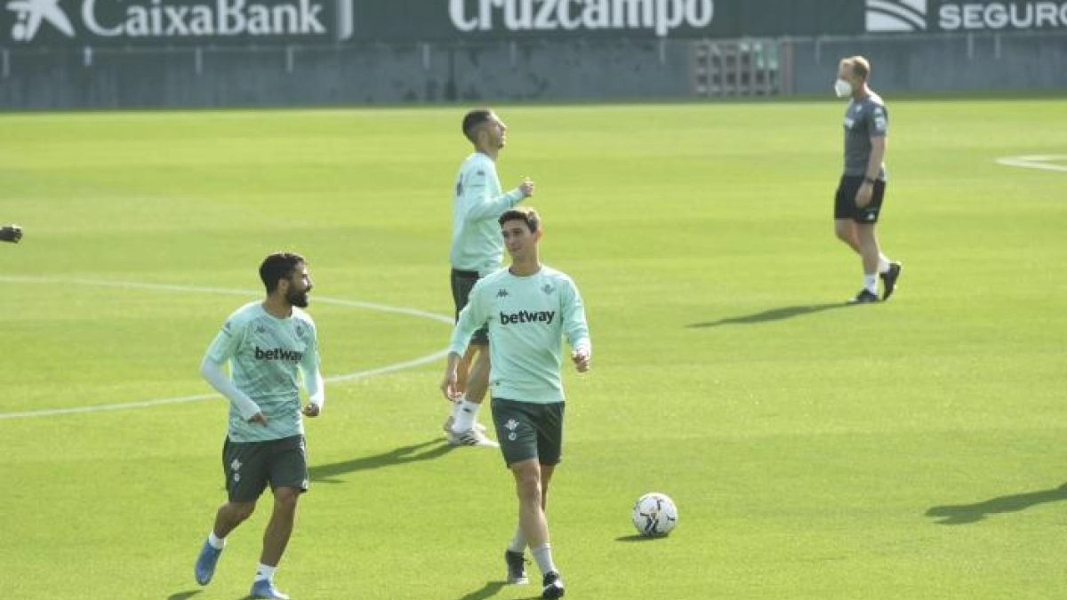 El Betis quiere atar a su nueva ‘joya’ de la cantera. Foto: Eldesmarque