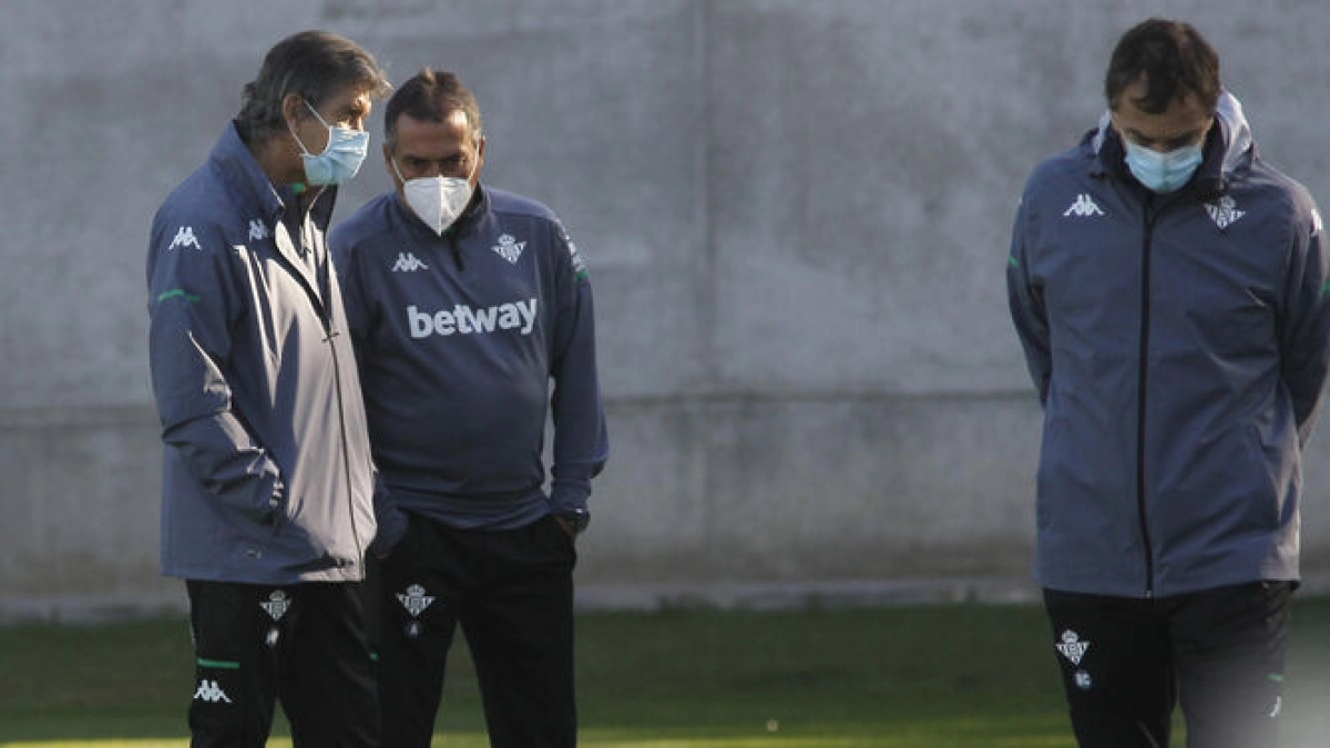 Los 3 jugadores del Betis que tienen el cartel de transferibles. Foto: diariodesevilla.es