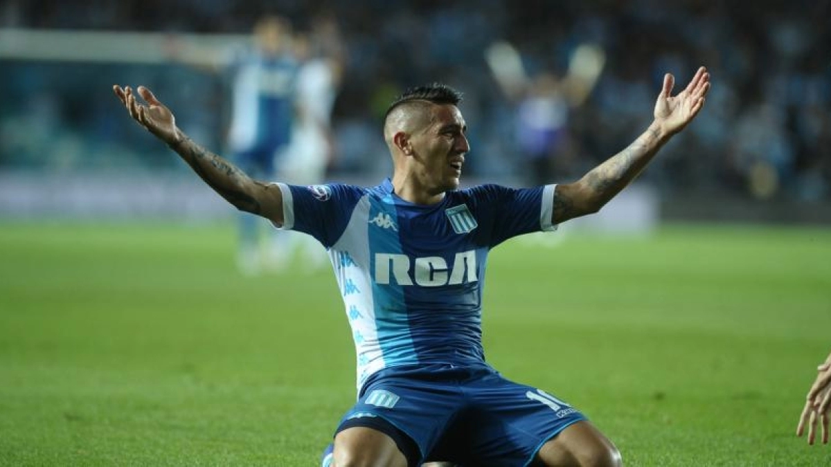 Vélez se adelanta a Lanús por uno de sus objetivos | Clarín