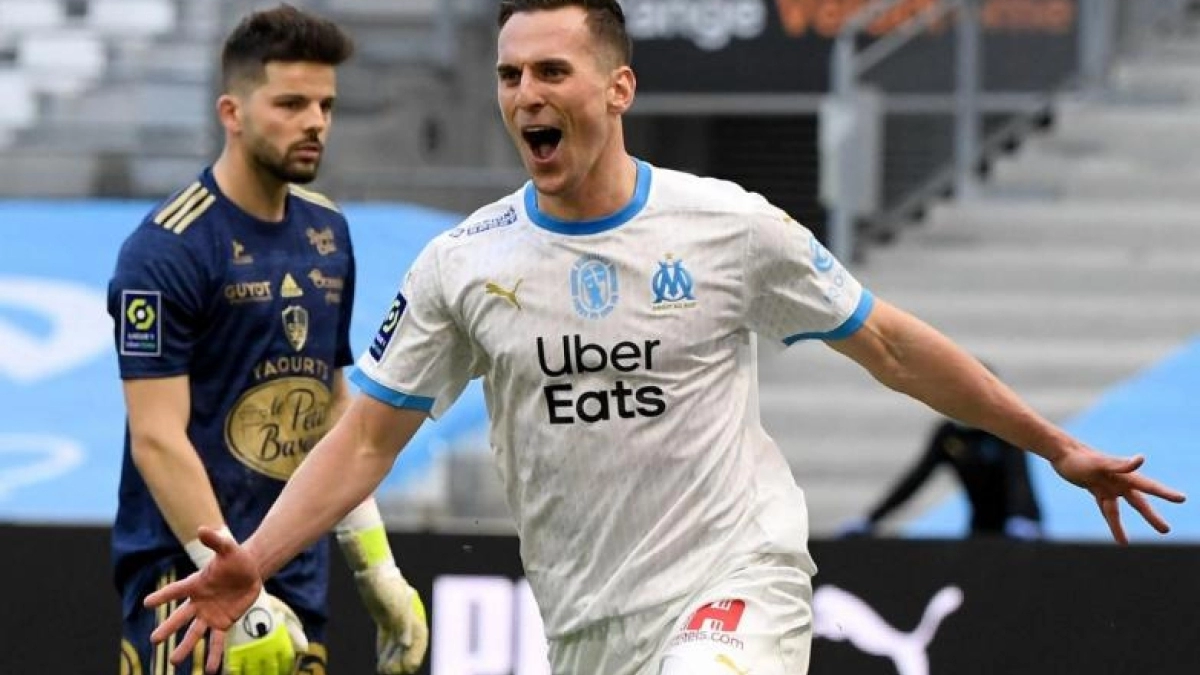 CERRADO: Milik fichará por la Juventus