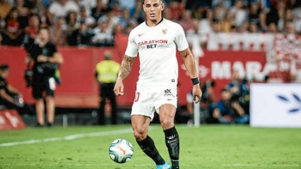 Sevilla FC: Portazo a la posible salida de Diego Carlos "Foto: Estadio Deportivo"