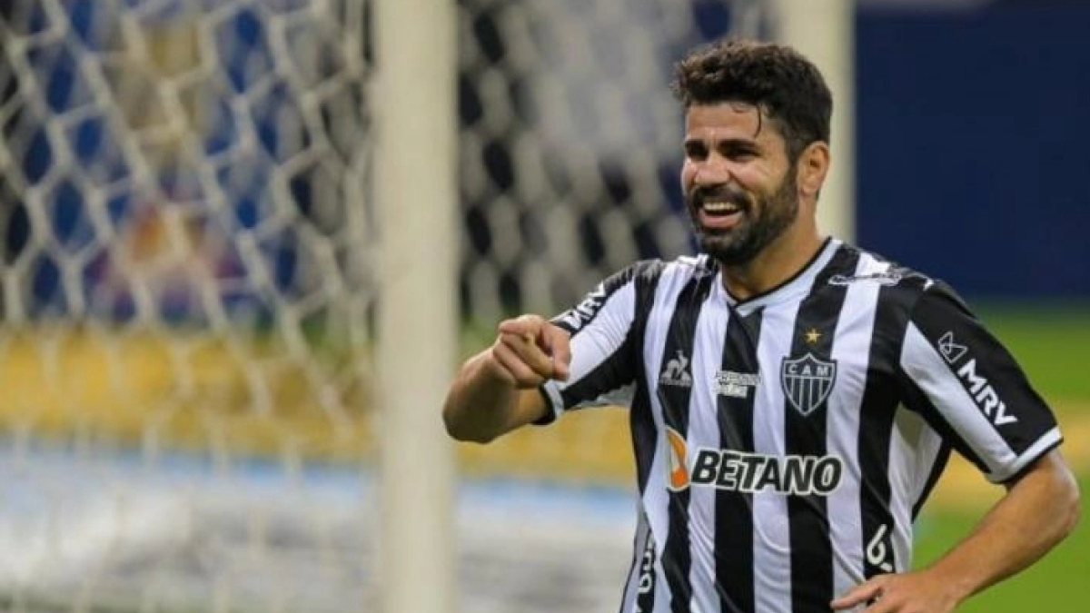 Diego Costa, a un paso del Corinthians
