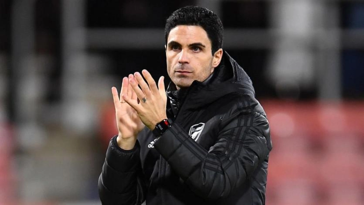 El Arsenal hace oficial su primer fichaje invernal / Elintra.com