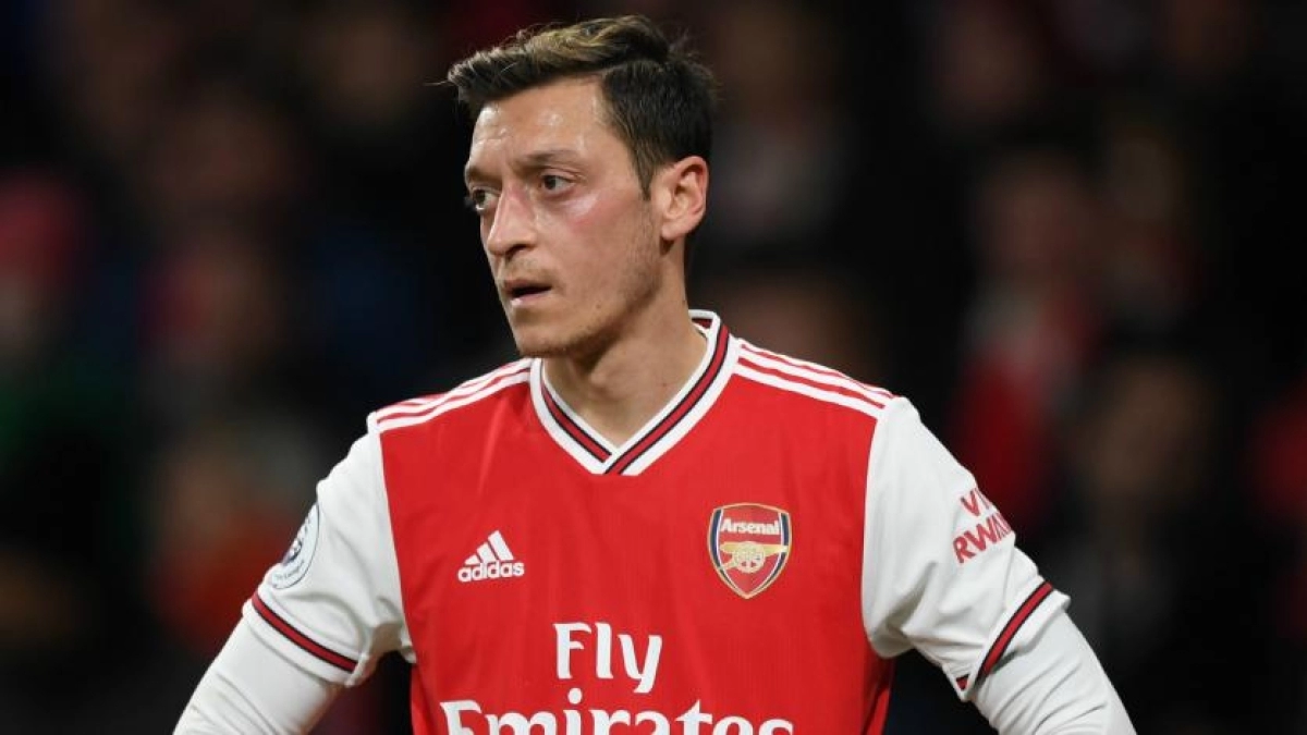 El mercado de enero motiva a Ozil / Elintra.com