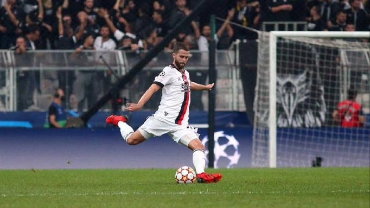 El Besiktas piensa en romper la cesión de Miralem Pjanic