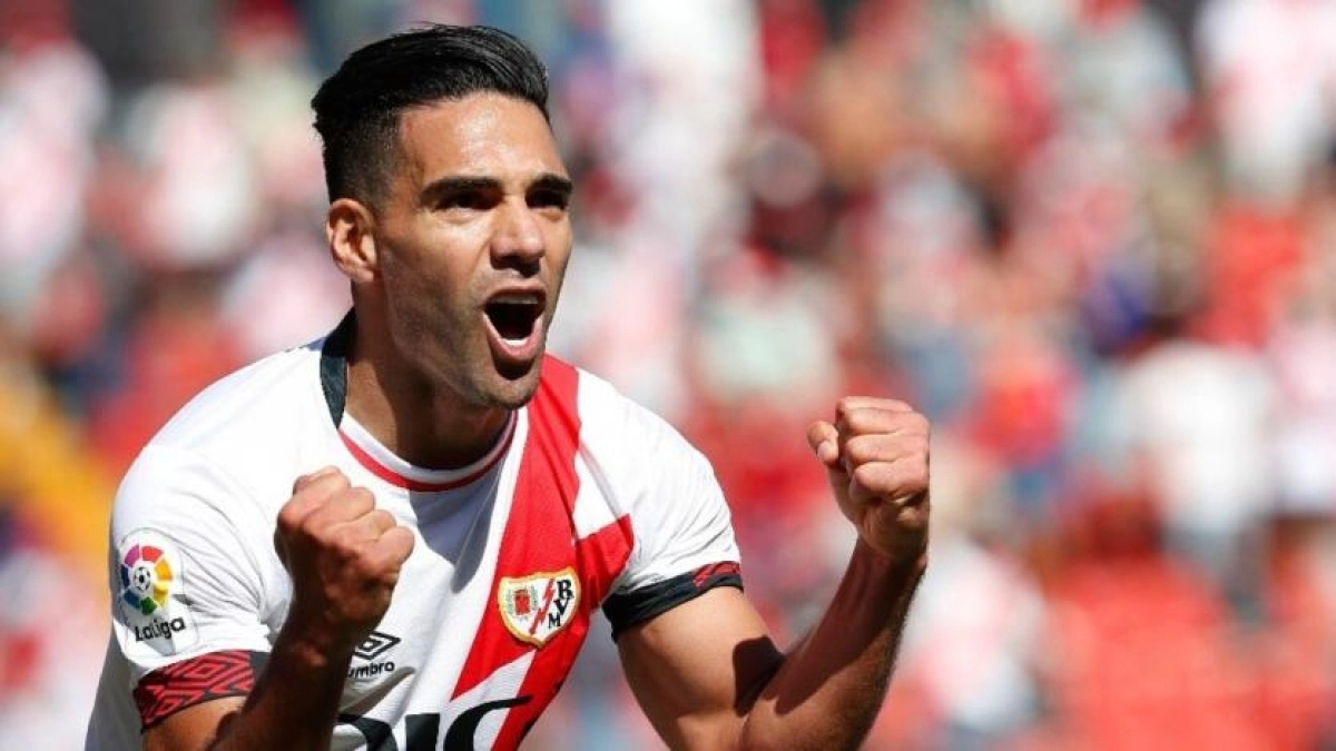 El Rayo Vallecano renueva el contrato de Falcao por un año más
