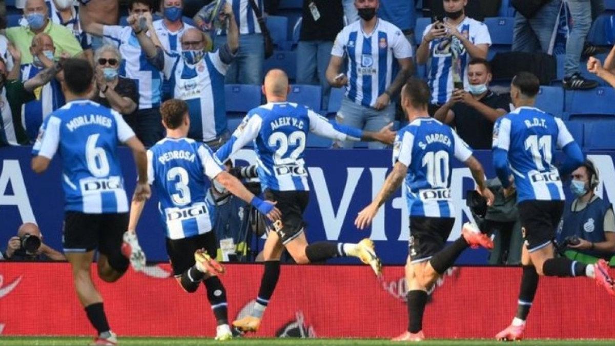 El Espanyol hace oficial las tres primeras bajas del verano