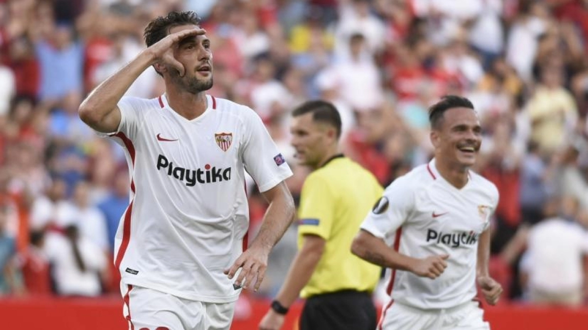 Franco Vázquez ya se ve fuera del Sevilla / Sevillafc.es