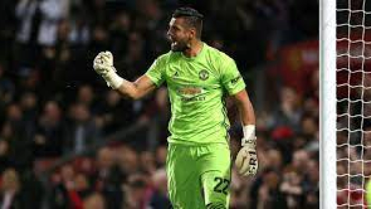 El Granada acerca posturas con Sergio Romero. Foto: Intra Sports