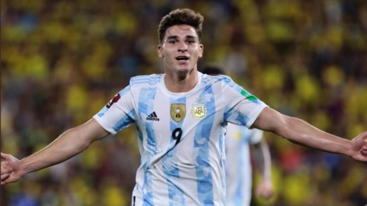 Los 2 delanteros que quiere River Plate para suplir a Julián Álvarez