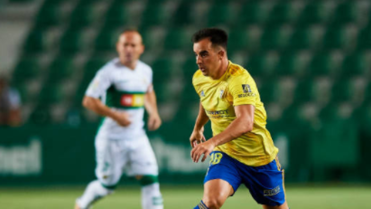 "Jurado, con más opciones de seguir que de salir del Cádiz. Foto: Getty Images"