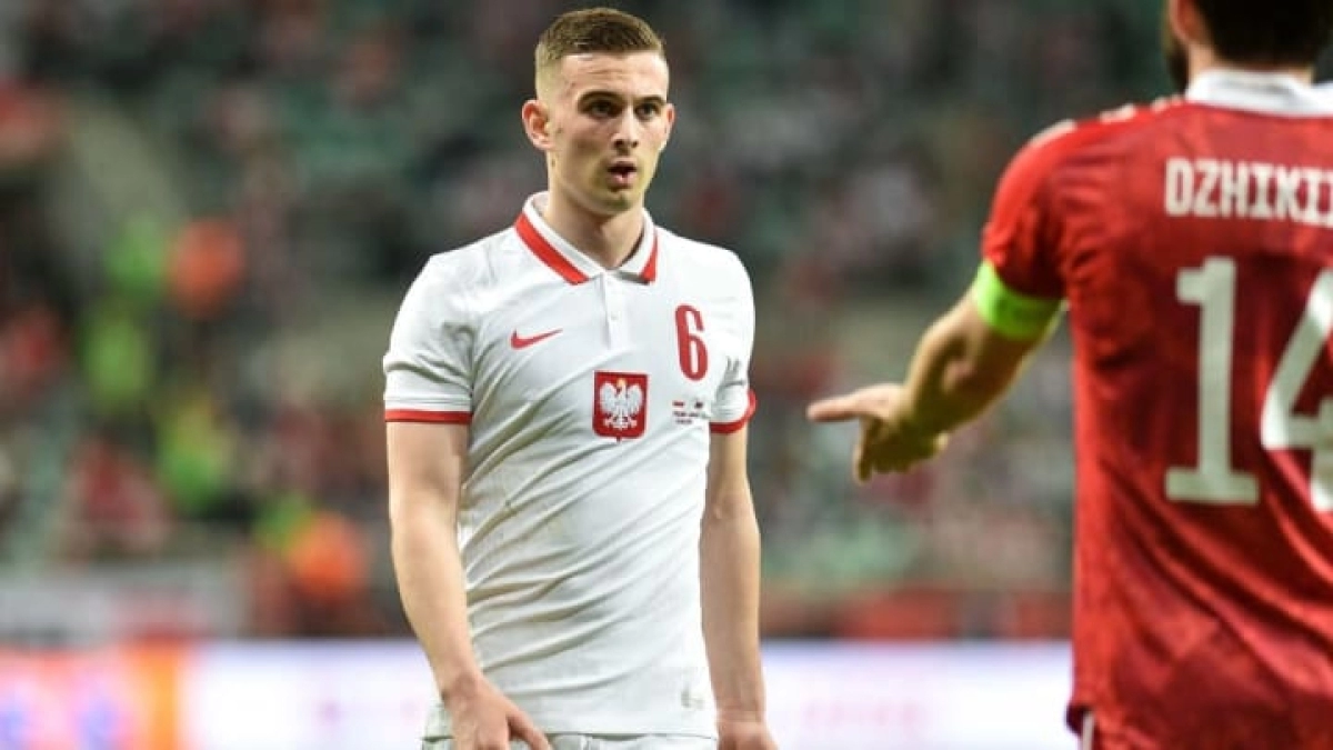 Kacper Kozlowski, el De Bruyne polaco que se rifan los grandes europeos