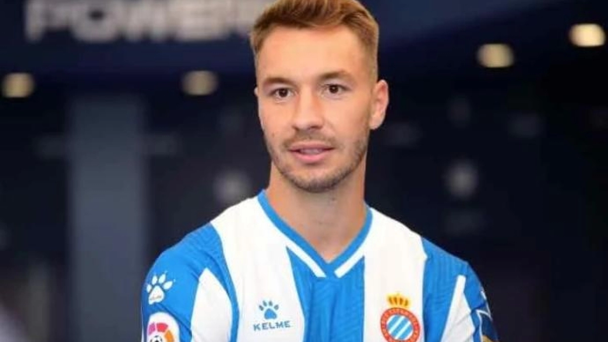 Loren Morón, jugador del Espanyol: Estadio Deportivo.