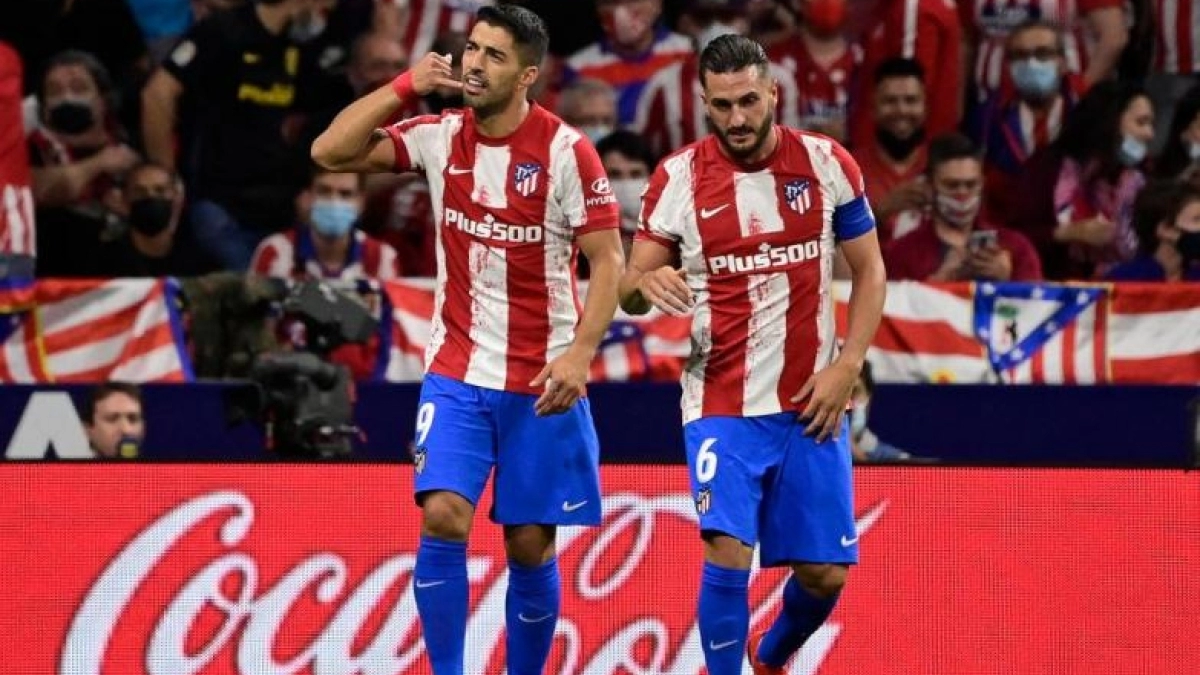 Luis Suárez es uno de los que termina contrato en junio. Foto: Getty