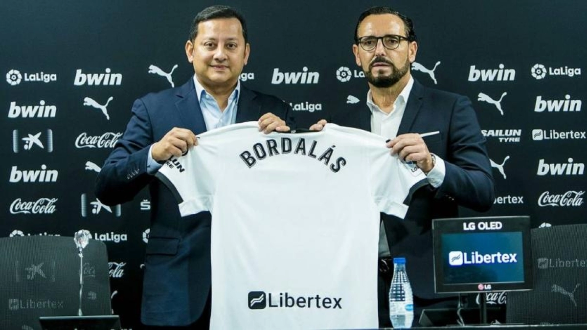 Los dos fichajes que le faltan al Valencia / Valenciacity.es