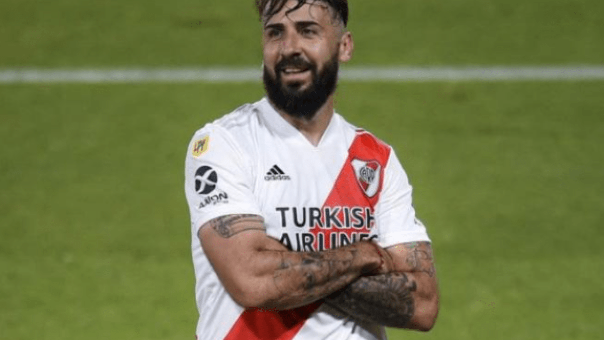 El representante de Lucas Pratto habló de su futuro y lo acercó a River Plate "Foto: Olé"