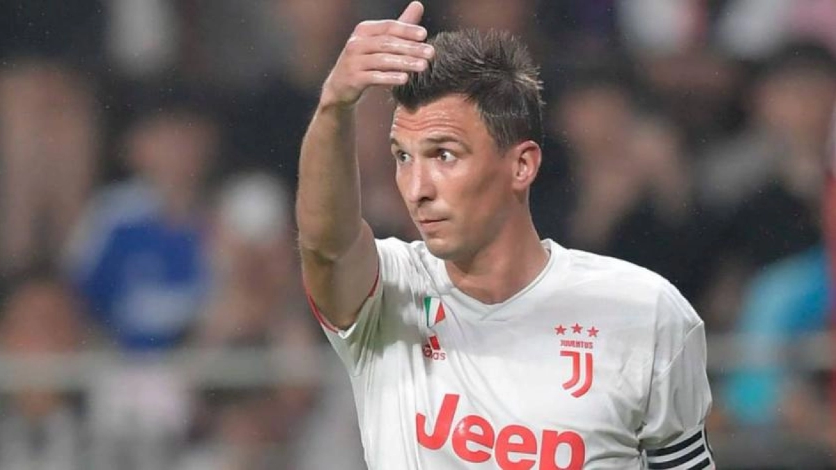 Mandzukic, otro veterano para la delantera del AC Milan