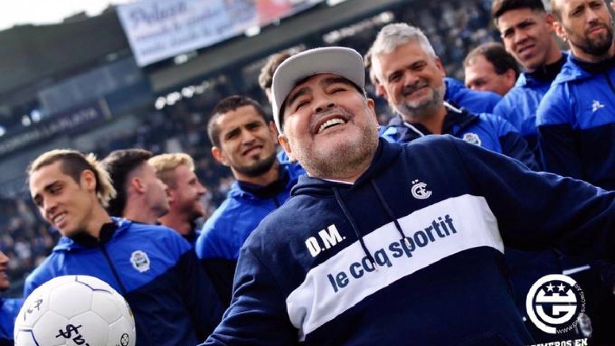 Maradona continuará en Gimnasia y Esgrima / Eldesmarque.com