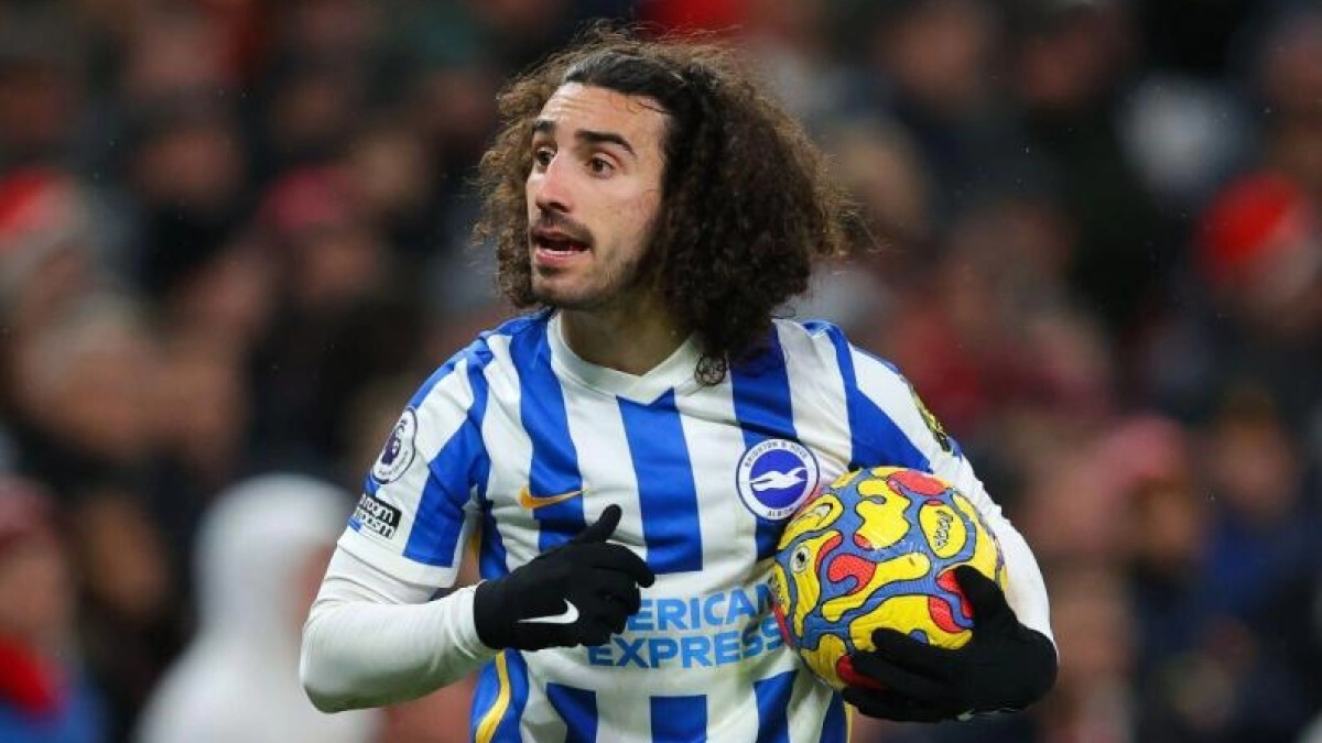 ¿Por qué el Chelsea gastó más de 70M por Cucurella?