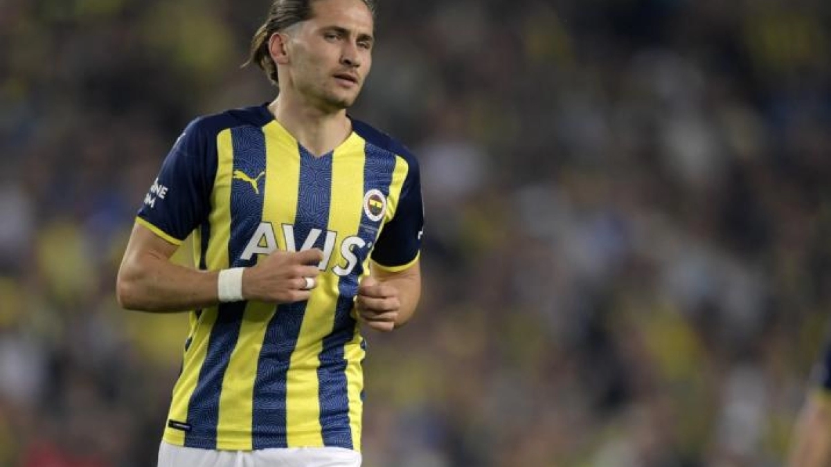 El Villarreal se lanza por Miguel Crespo