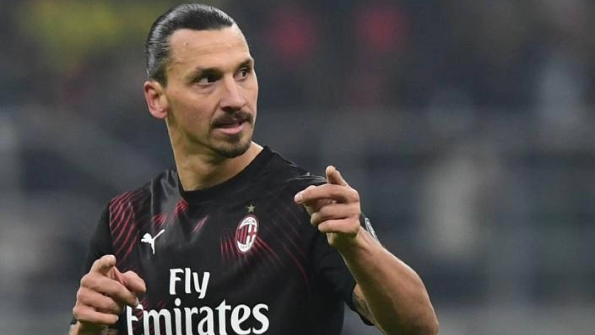 Ibrahimovic aplaza un año más su retirada