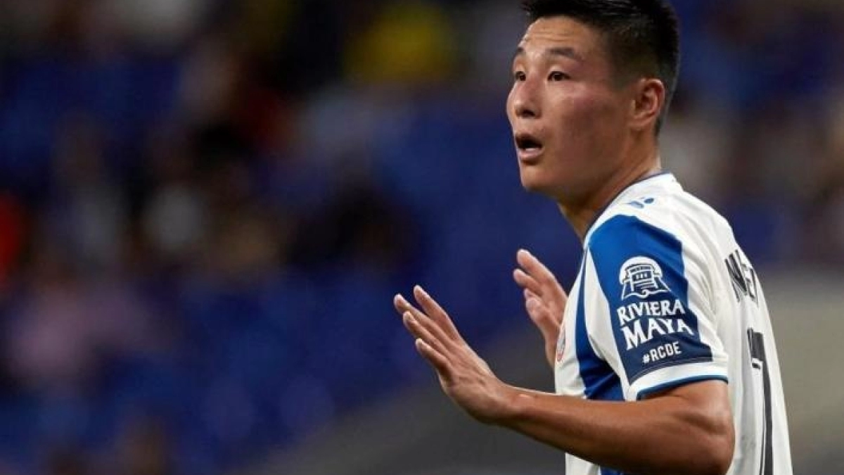 OFICIAL: Wu Lei se marcha del Espanyol / Besoccer.com