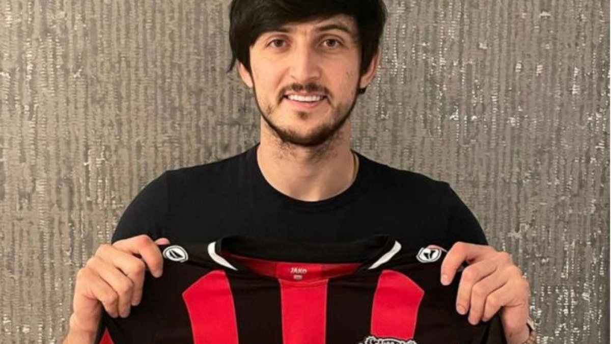 OFICIAL: El Leverkusen ficha a Sardar Azmoun para la 2022/23