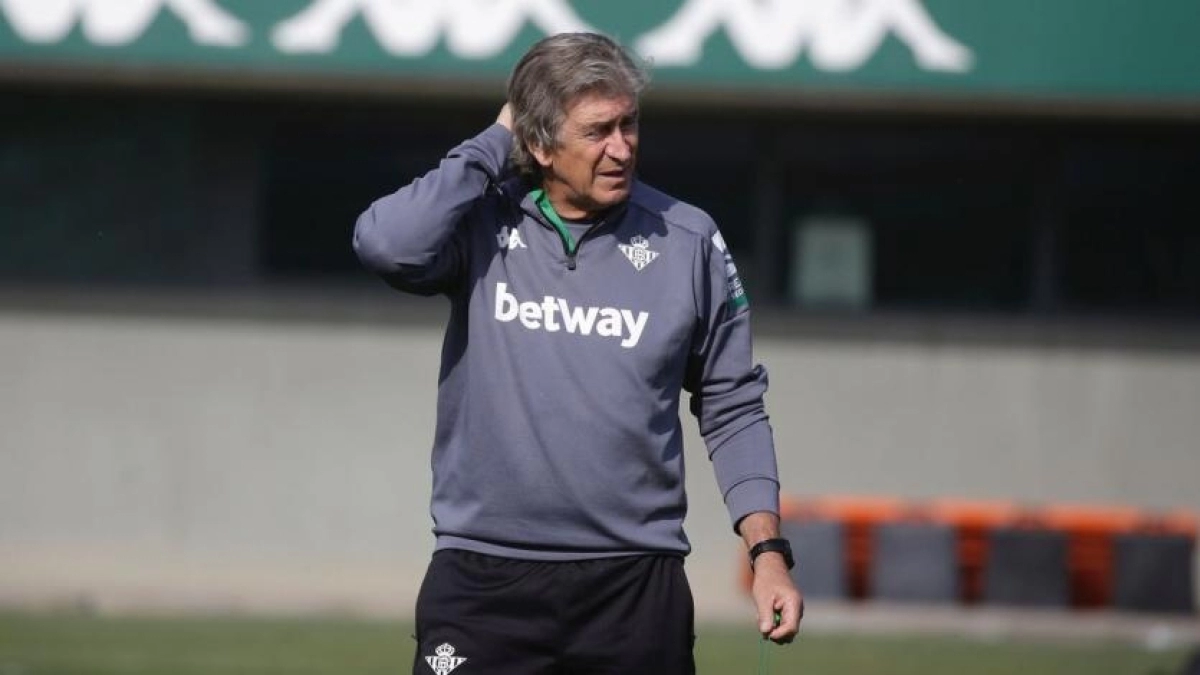 El Betis marca como prioritaria la renovación de Pellegrini