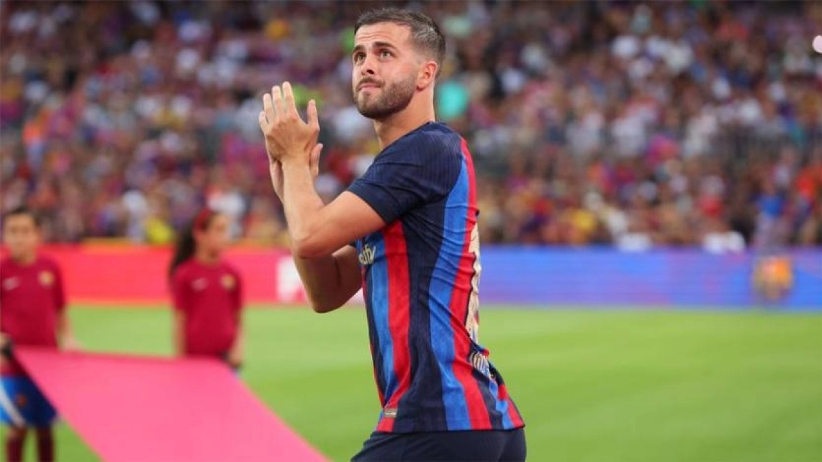 Pjanic, cerca de salir del FC Barcelona - Foto: Sport
