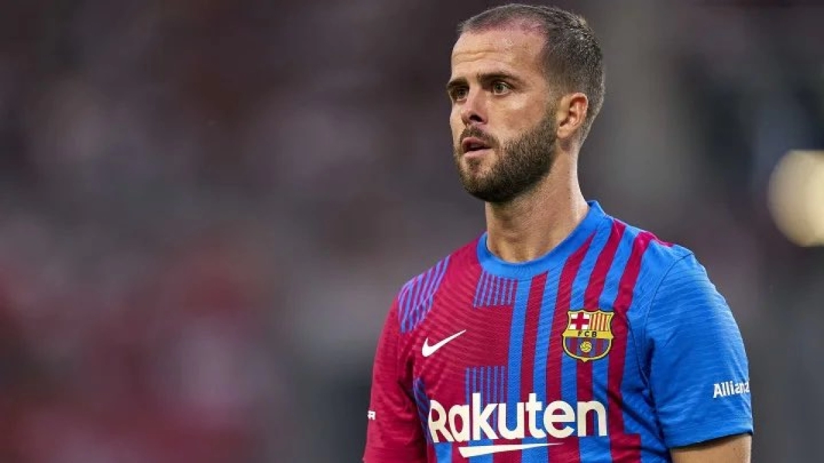 Pjanic rescinde contrato con el Barcelona y se marcha a Arabia