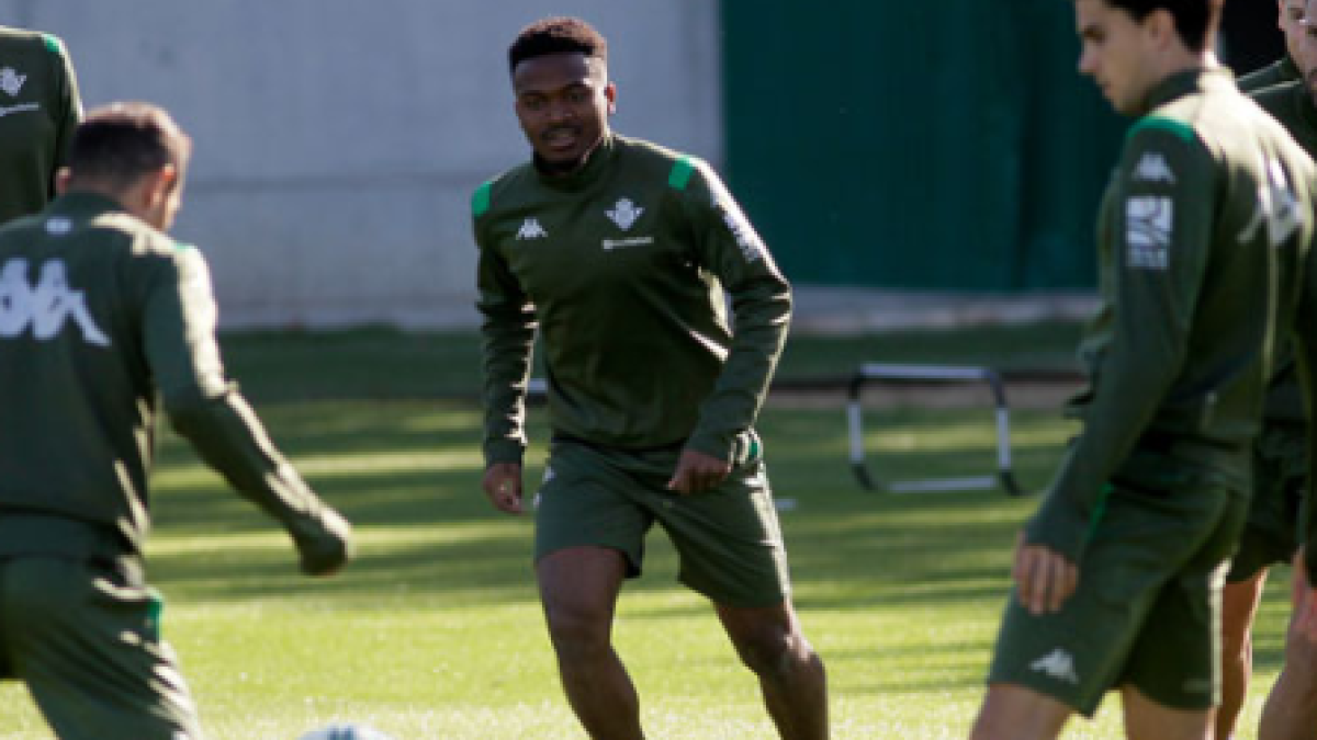 El regreso de Francis y Kaptoum, un problema para el Betis "Foto: ABC"