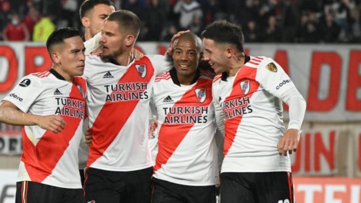 Las posibles próximas salidas de River antes del cierre de mercado
