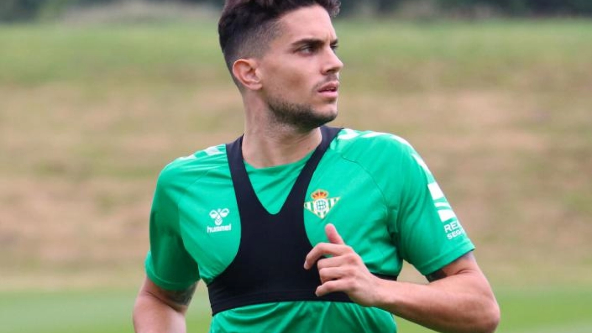 Marc Bartra podría salir del Real Betis. Foto: Marca