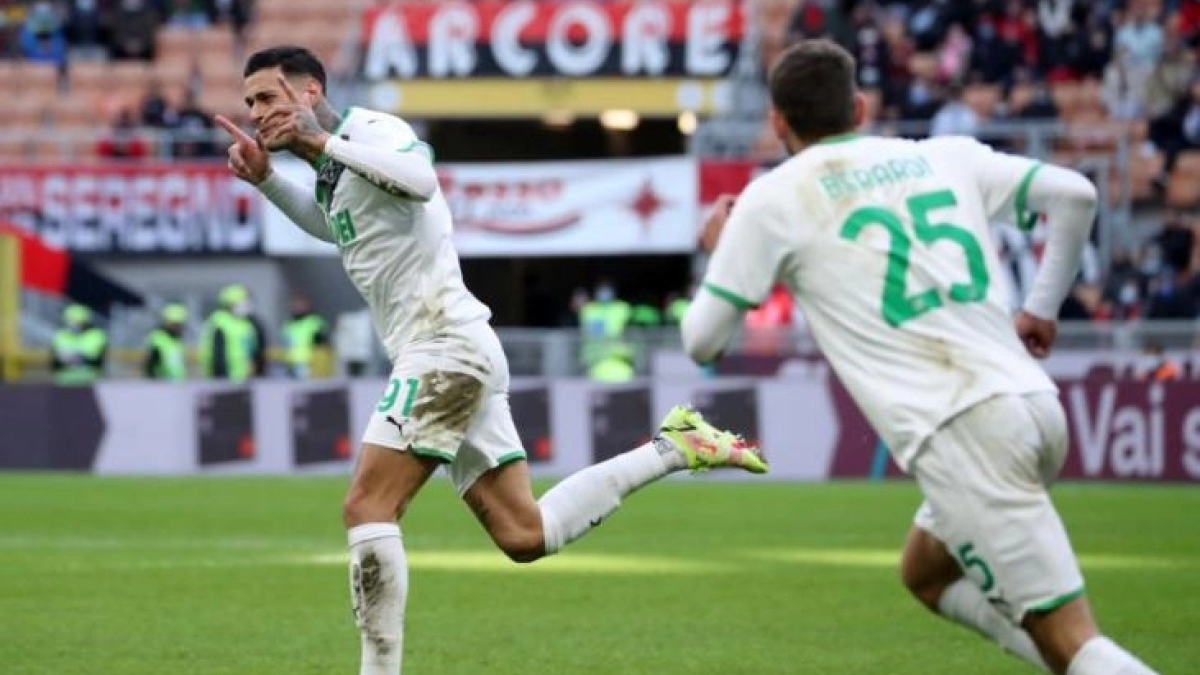 El Inter quiere a Gianluca Scamacca para suplir a Lautaro