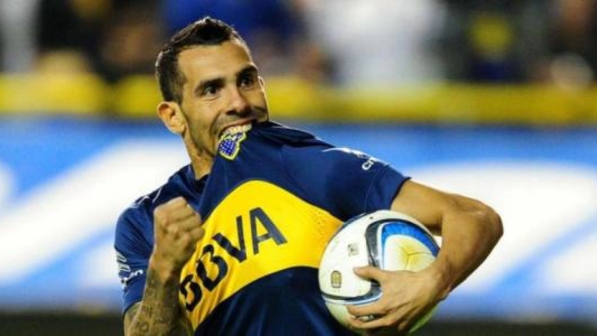 Tévez, delantero de un once de muchos kilates.