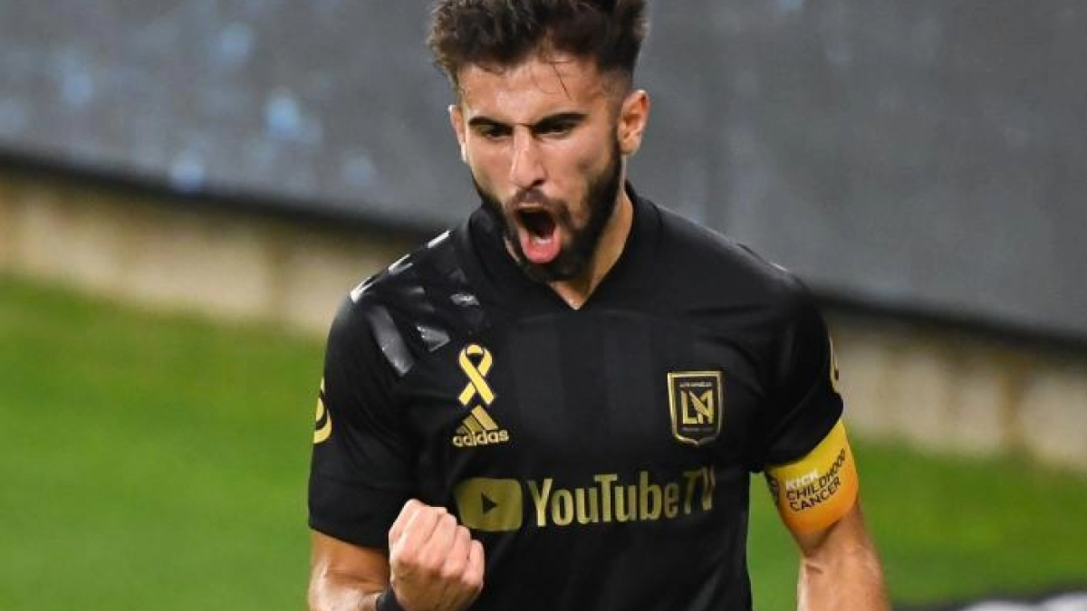 Tottenham y Everton comienzan puja por Diego Rossi