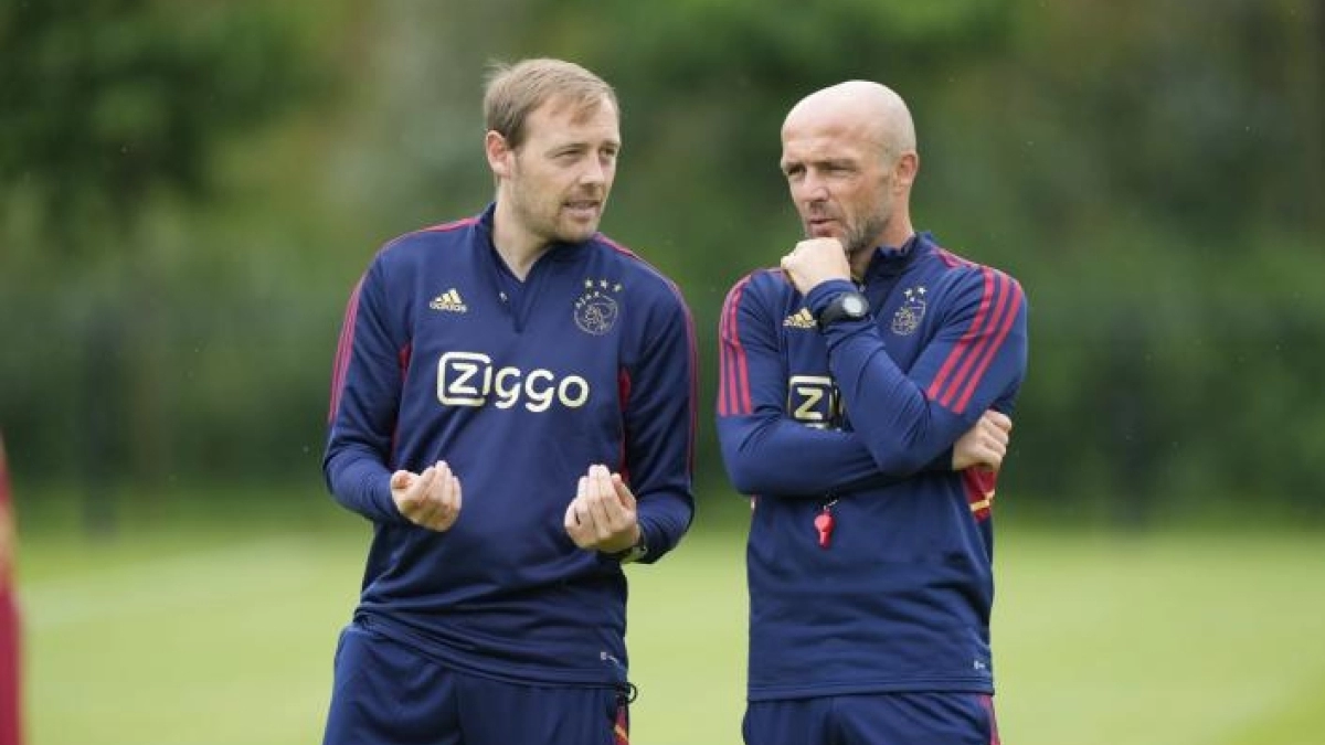 El Ajax se posiciona en lo más alto del podio. Foto: @AFCAjax