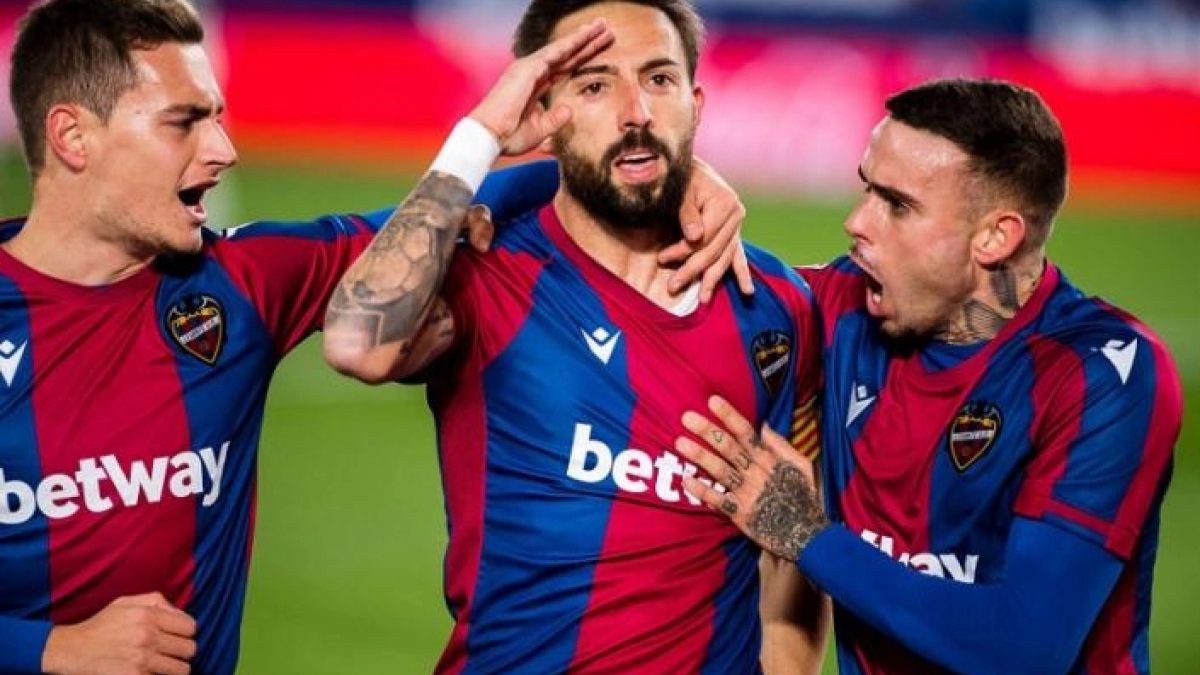 Tres jugadores que saldrán del Levante y uno que jura fidelidad / Levanteud.com