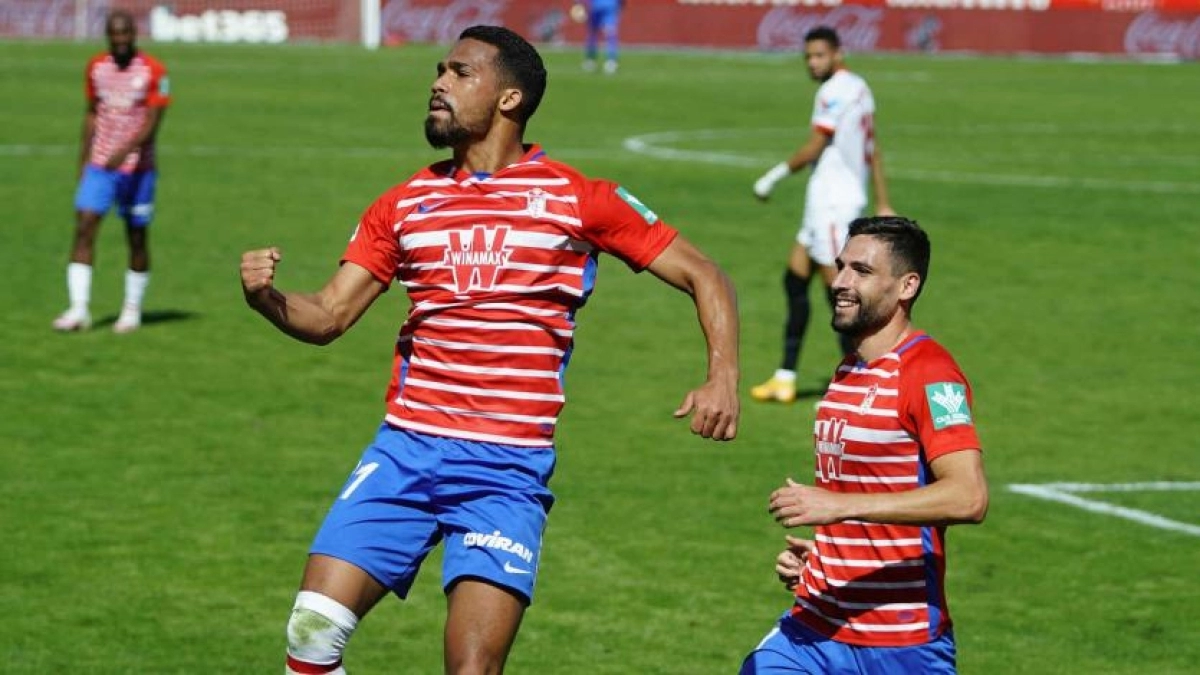 Yangel Herrera, otro año en Granada