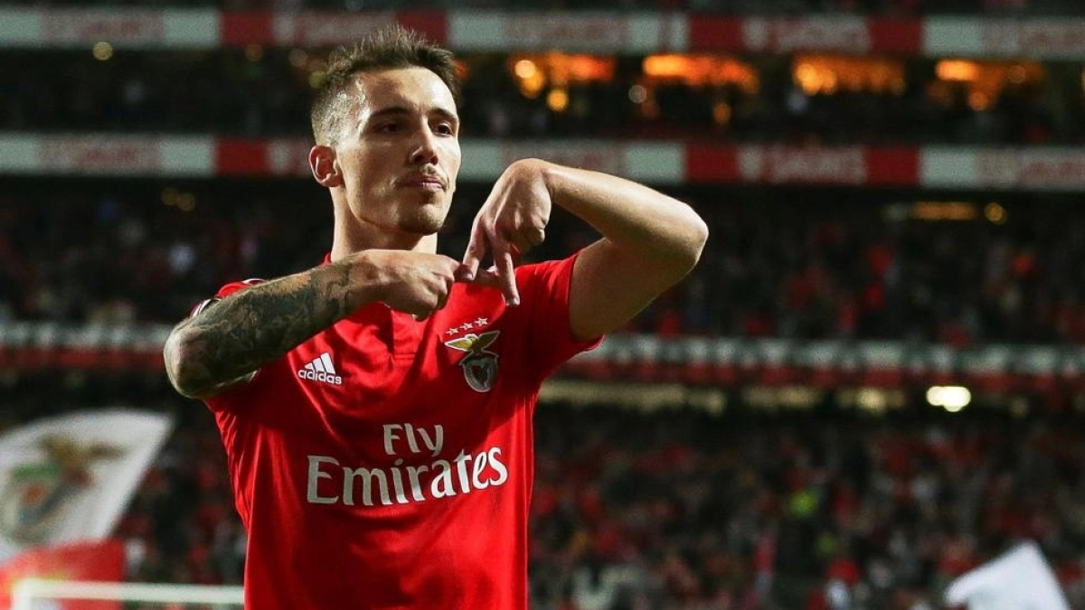 El jugador del Benfica, Alejandro Grimaldo, no renovará y ya tantea opciones | Fotografía: Mundo Deportivo
