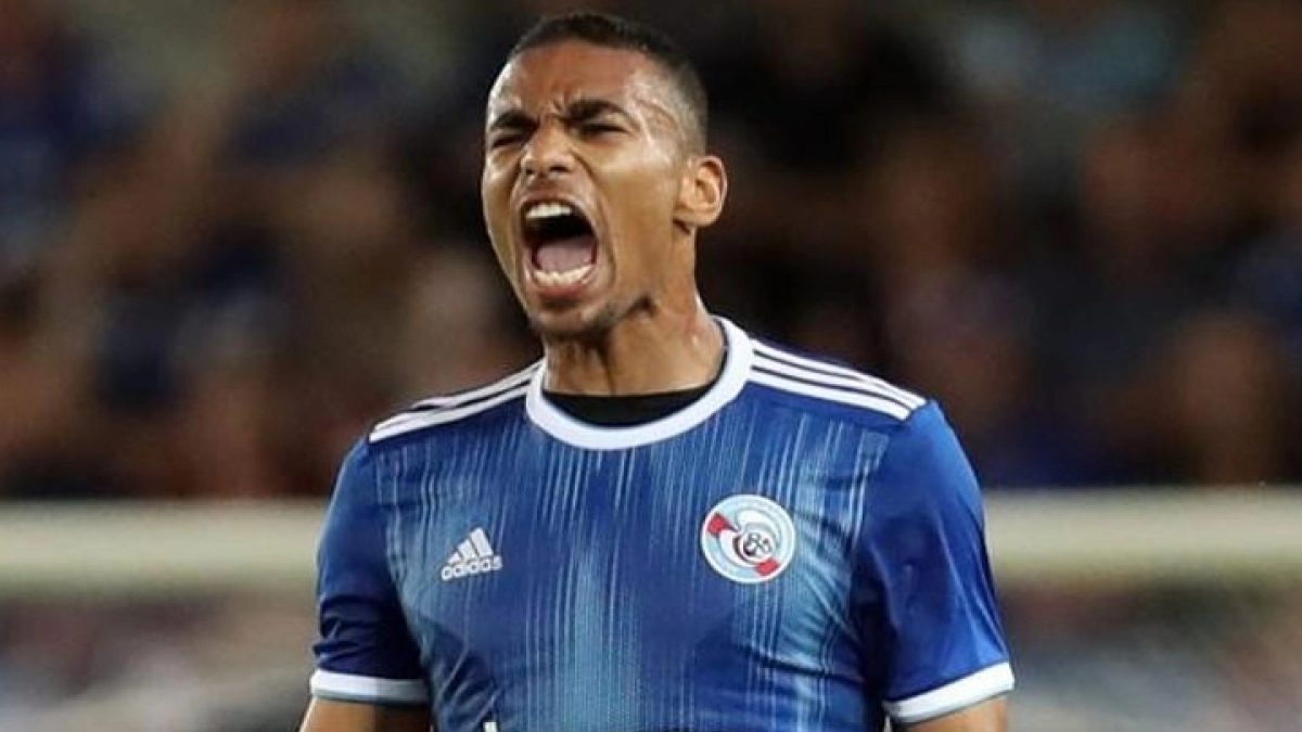 Fichajes Sevilla: Se rompen las negociaciones por Djiku / Orgullobiri.com