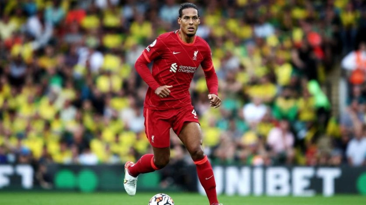 El Liverpool busca un sustituto para Van Dijk - Foto: DAZN