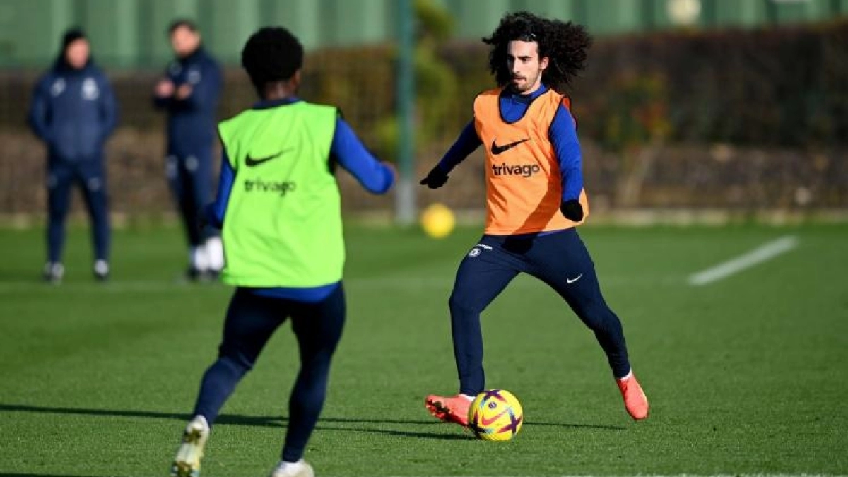 FC Barcelona: Xavi pide el regreso de Marc Cucurella