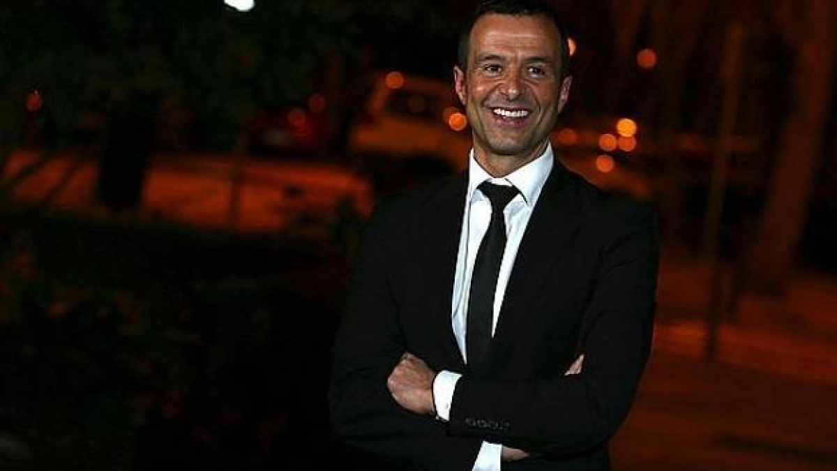 Mendes ofrece a su lateral más 'top' al Barcelona / Elcorreo.com