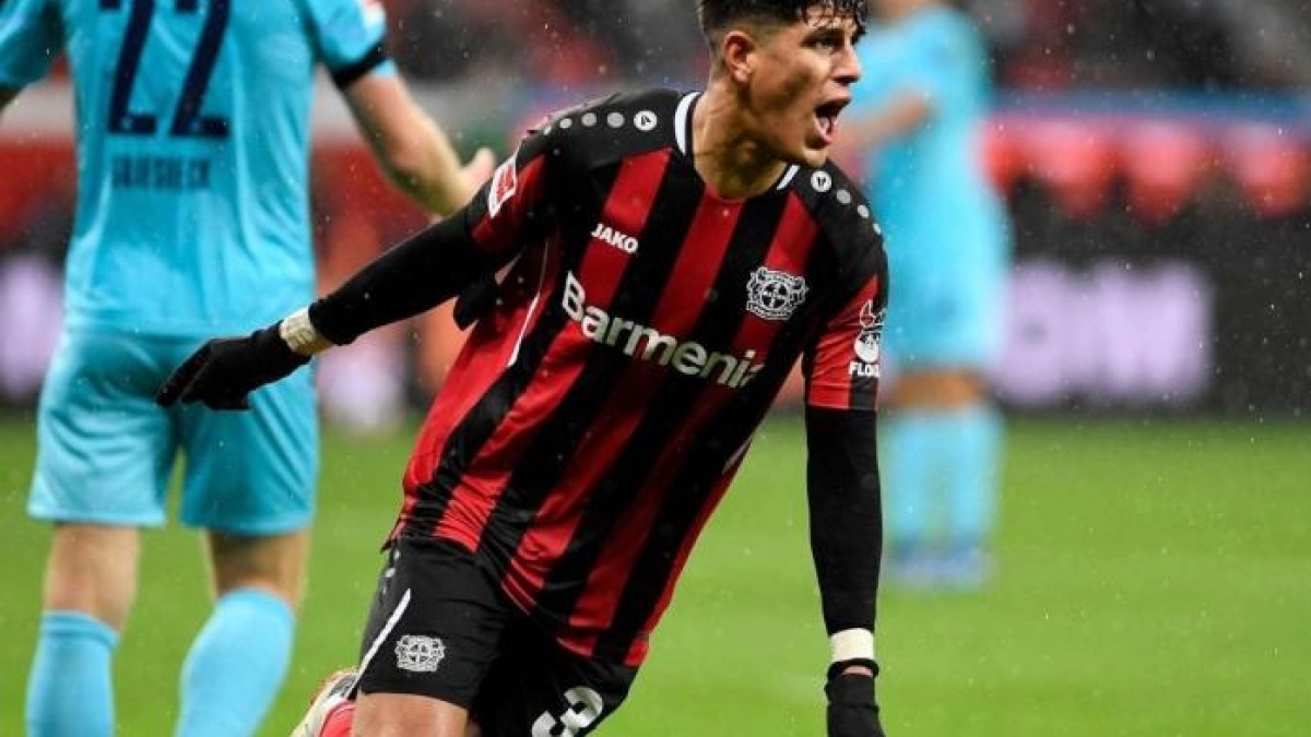 El Chelsea vuelve a la carga por Piero Hincapié