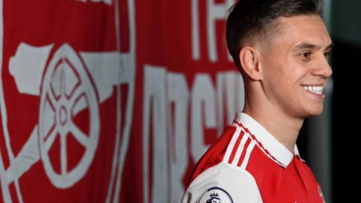 Los datos del fichaje de Leandro Trossard con el Arsenal