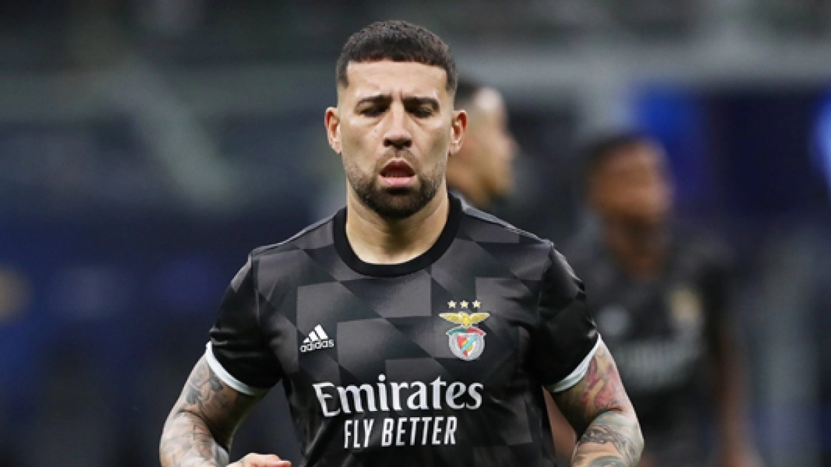 Los 3 clubes de LaLiga que siguen de cerca la situación de Otamendi